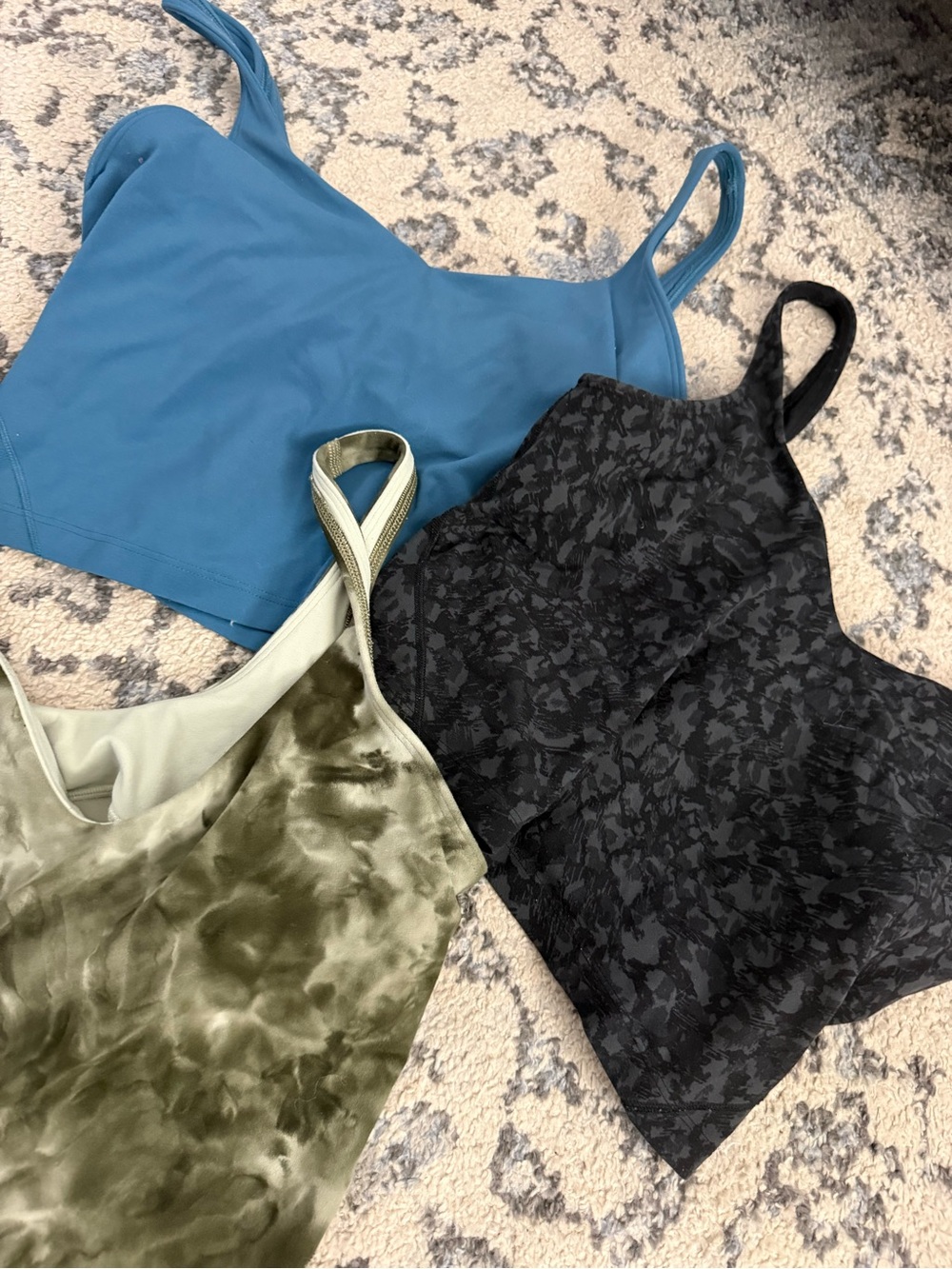 Lululemon bundle - Picture 2 of 14